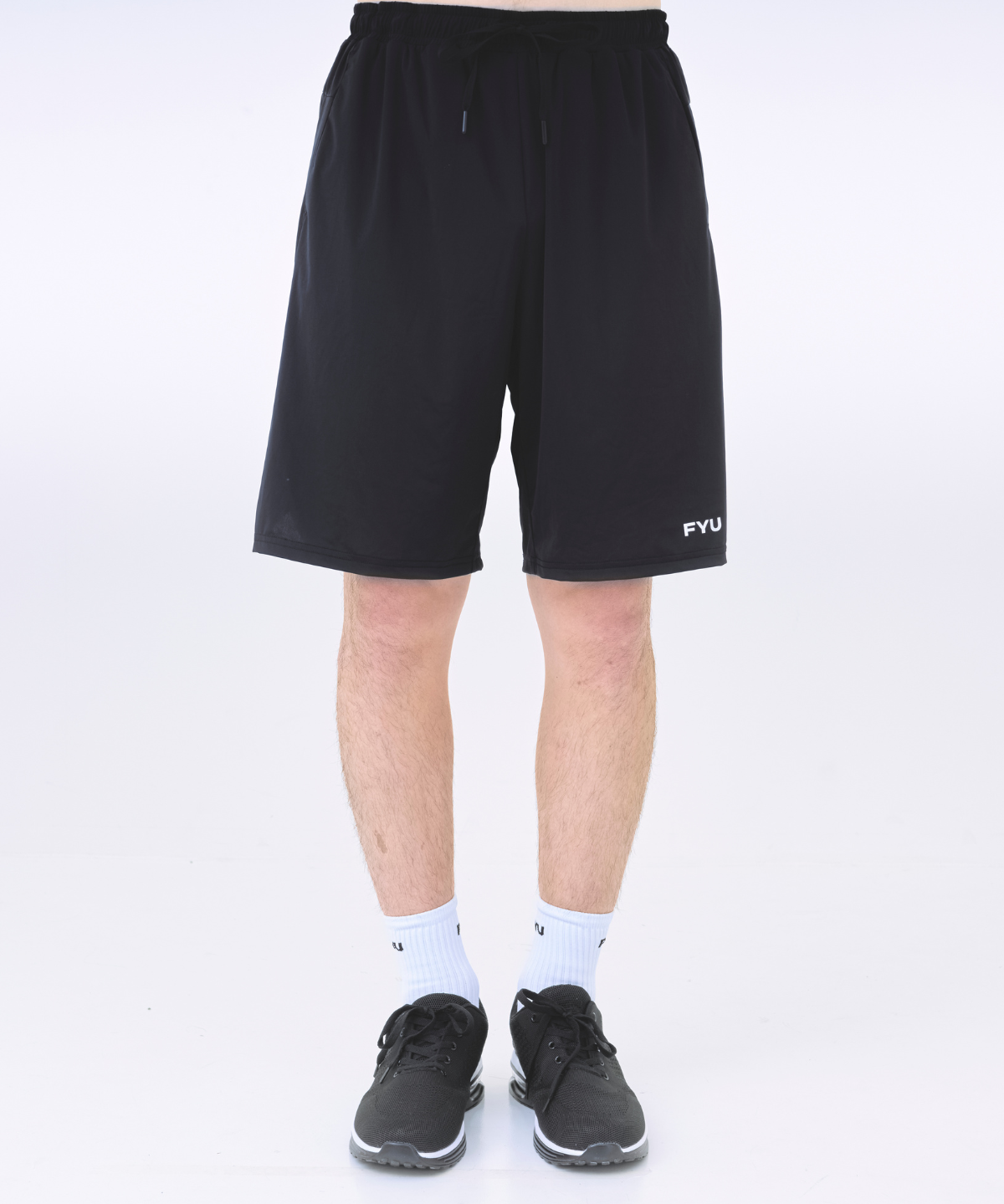 ATHLETIC MIDDLE SHORTS