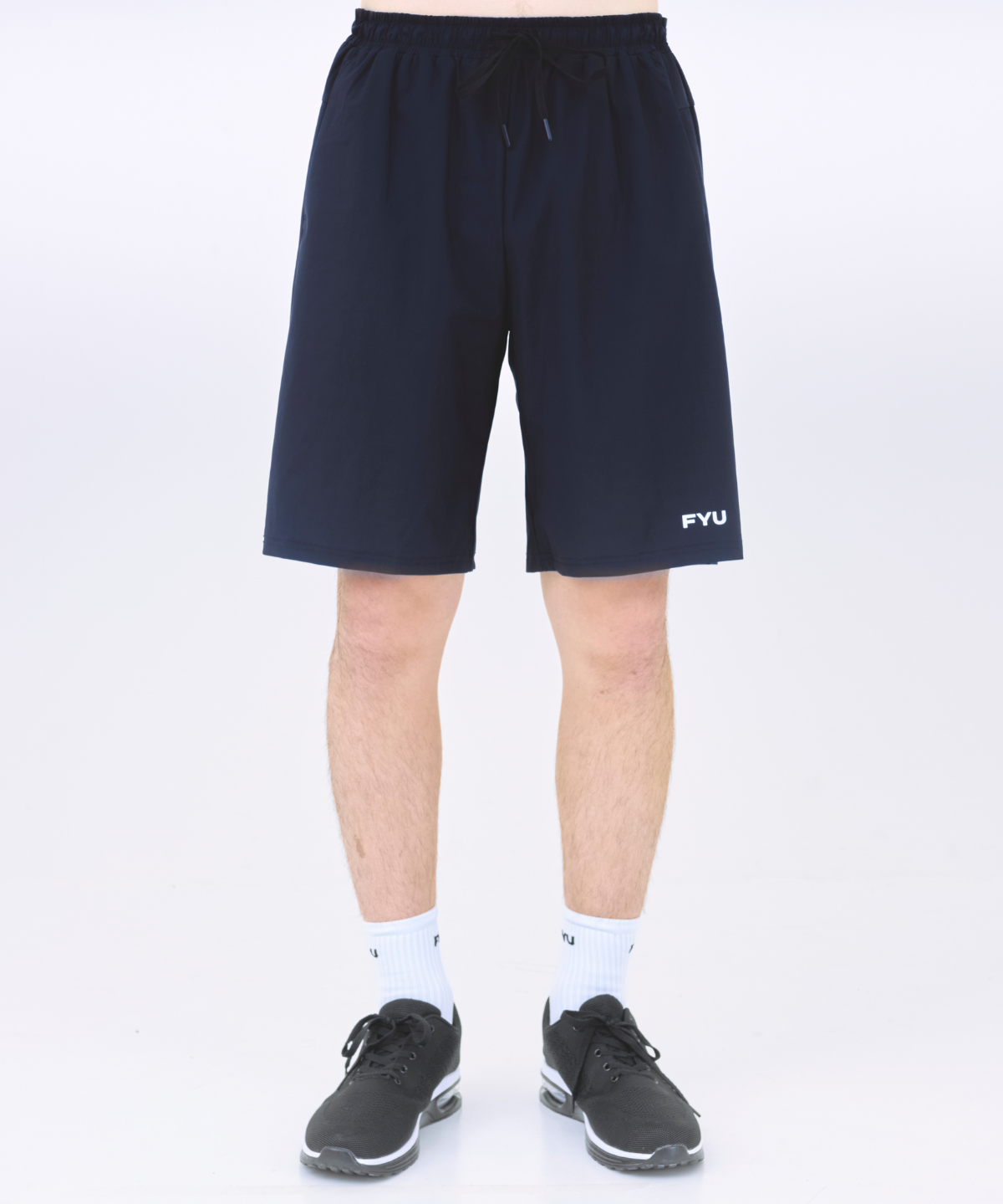 ATHLETIC MIDDLE SHORTS